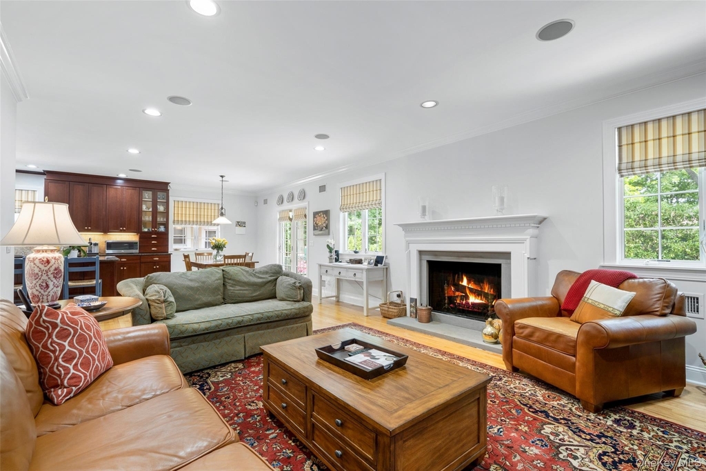 525 Carroll Avenue - Photo 13
