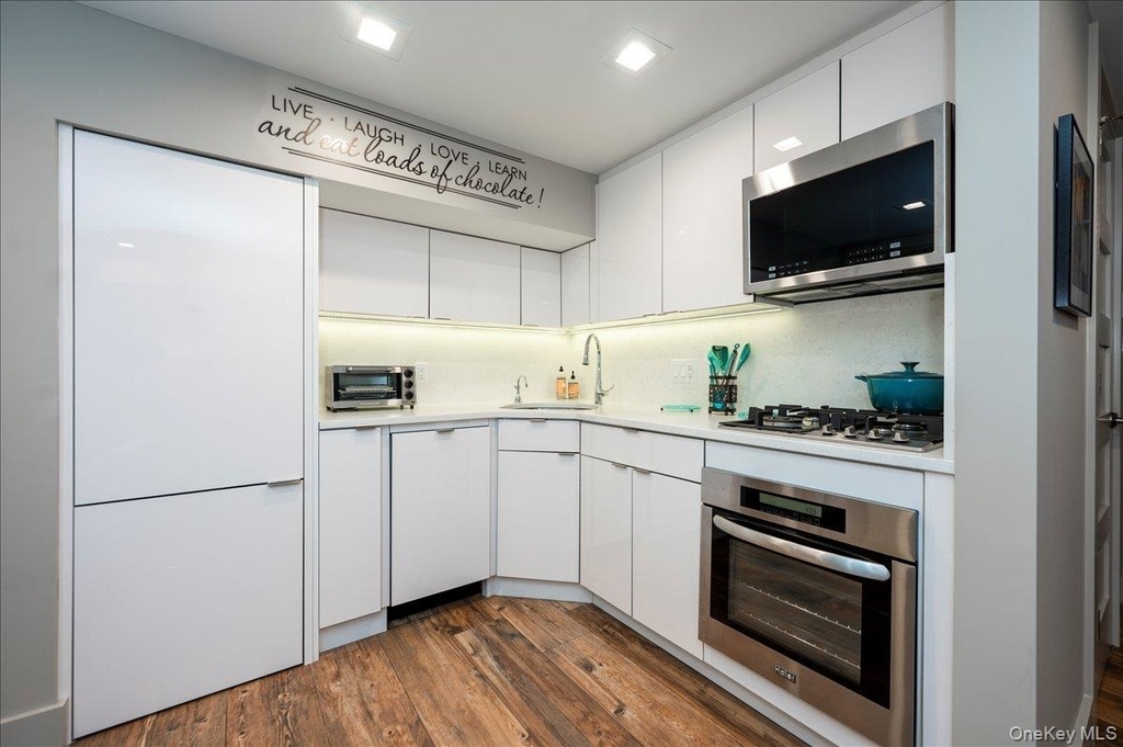 47 E Penn Street - Photo 4