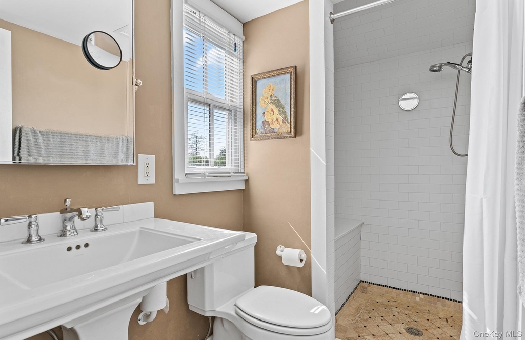 28 Bowden Square - Photo 15