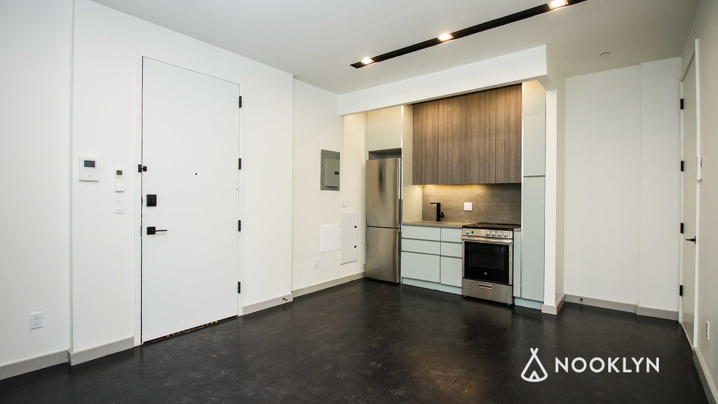 225 Winthrop St 11225 - Photo 9