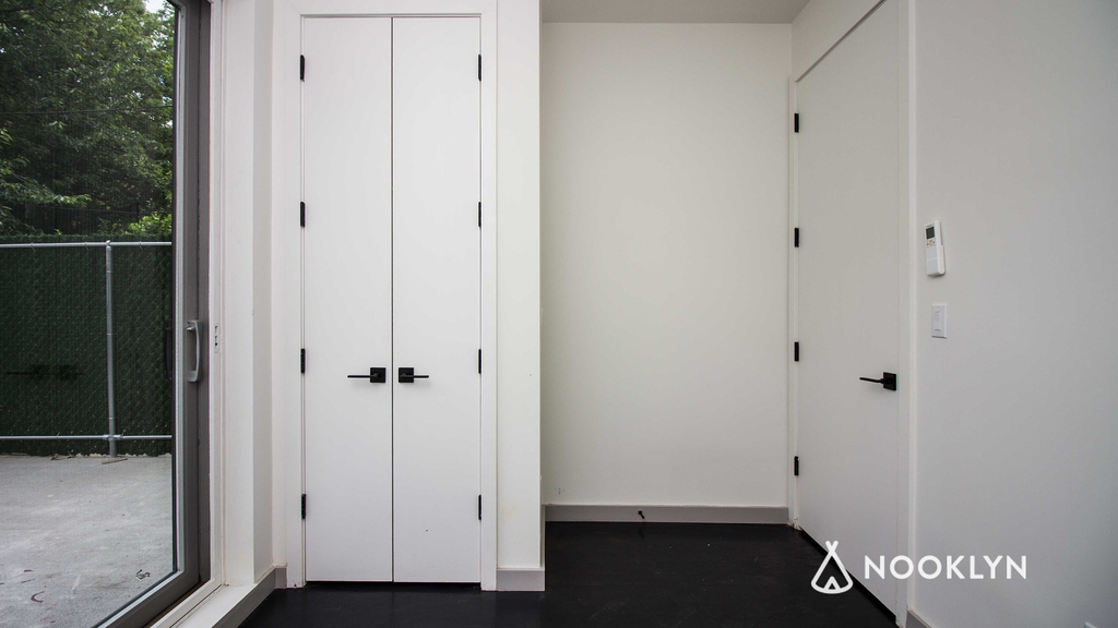 225 Winthrop St 11225 - Photo 3