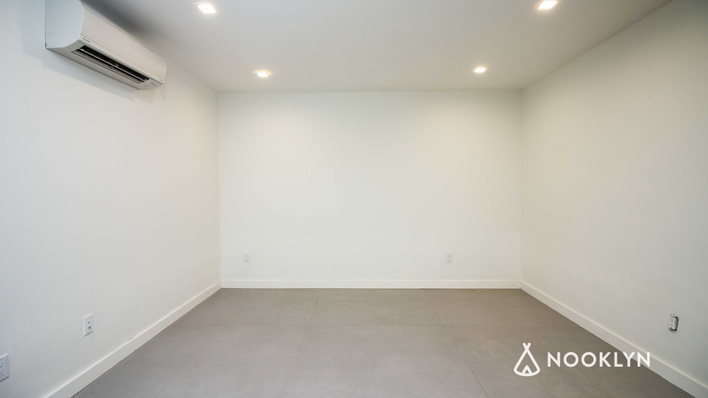 225 Winthrop St 11225 - Photo 2