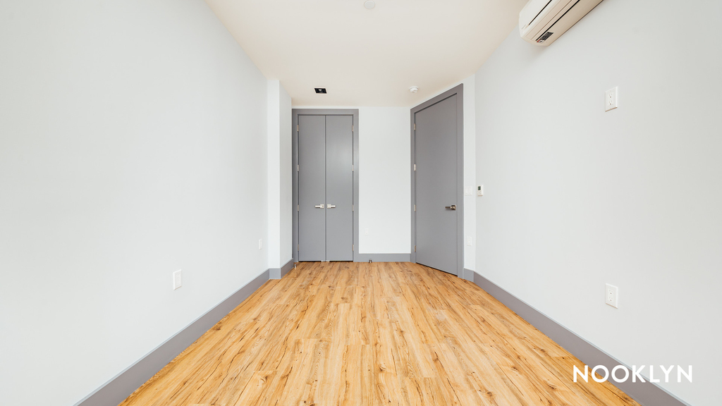 210 Parkville Ave 11230 - Photo 10