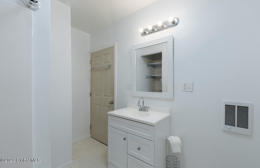 2916 Ford Avenue - Photo 14