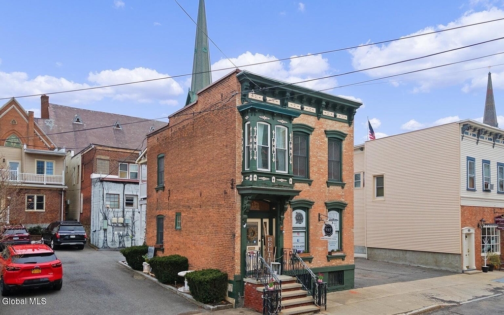153 Barrett Street - Photo 0