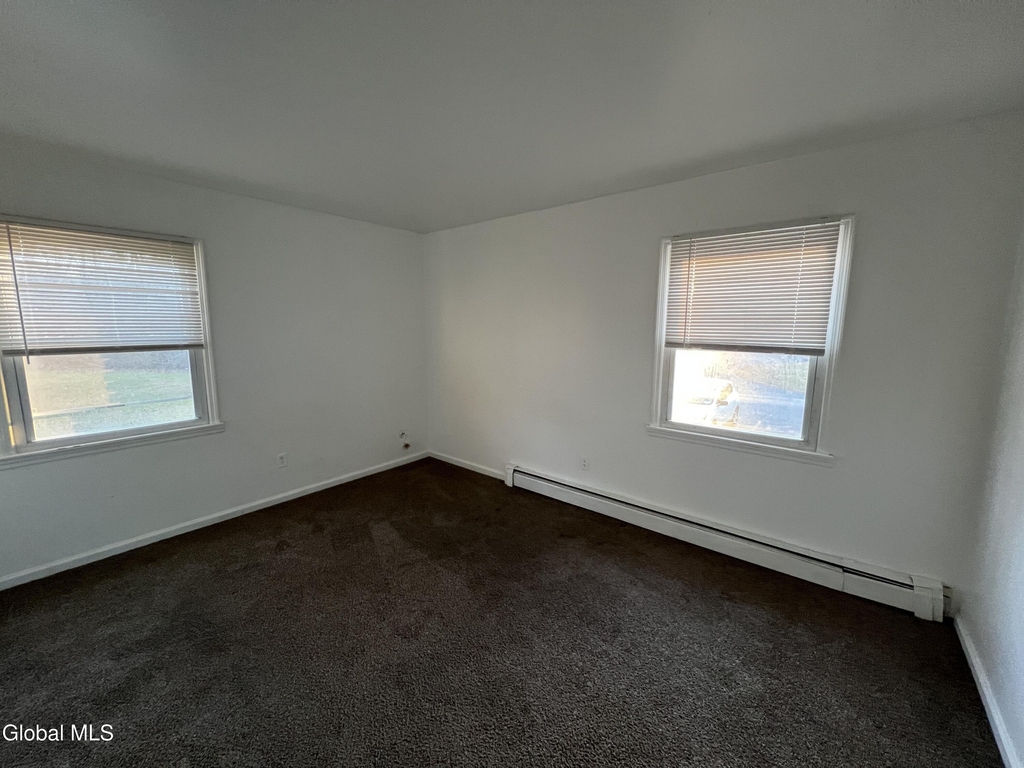 11-21 Ashdown Road - Photo 6