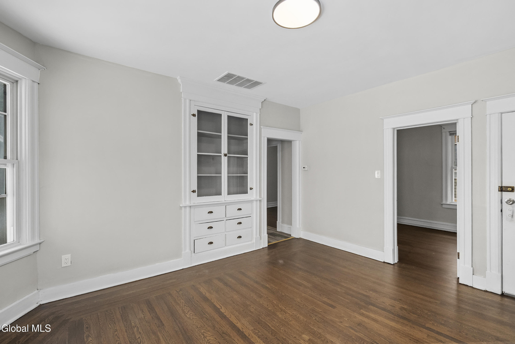 216 Delaware Avenue - Photo 9