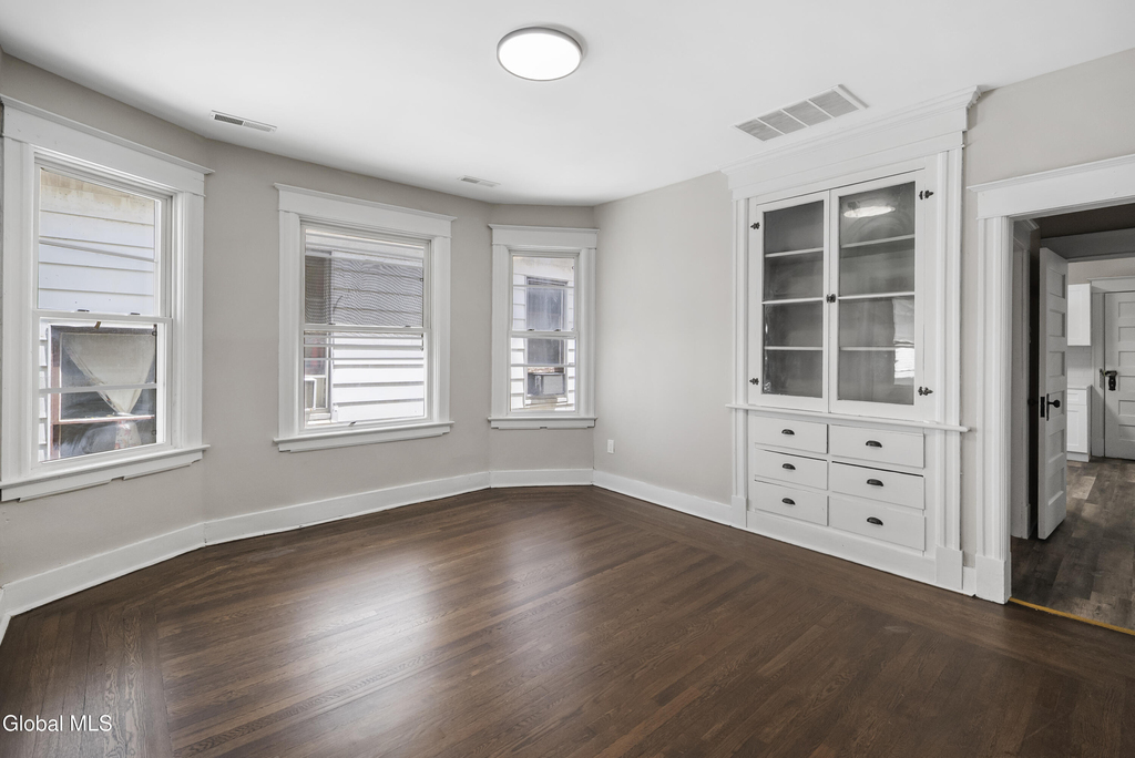 216 Delaware Avenue - Photo 8