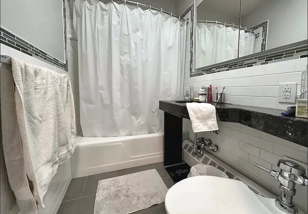 120 E 90th Street - Photo 5