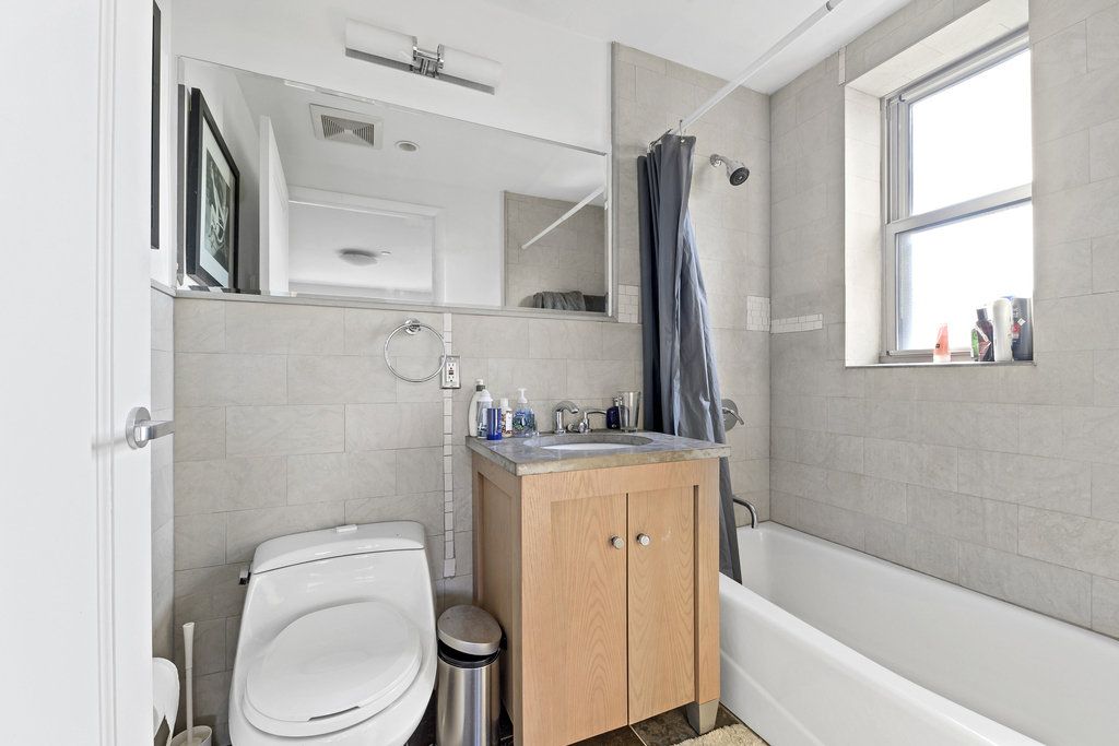 159 Bleecker Street - Photo 4