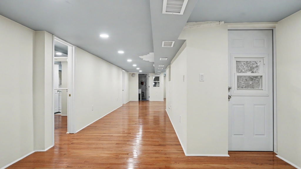 17-35 Stephen Street - Photo 23