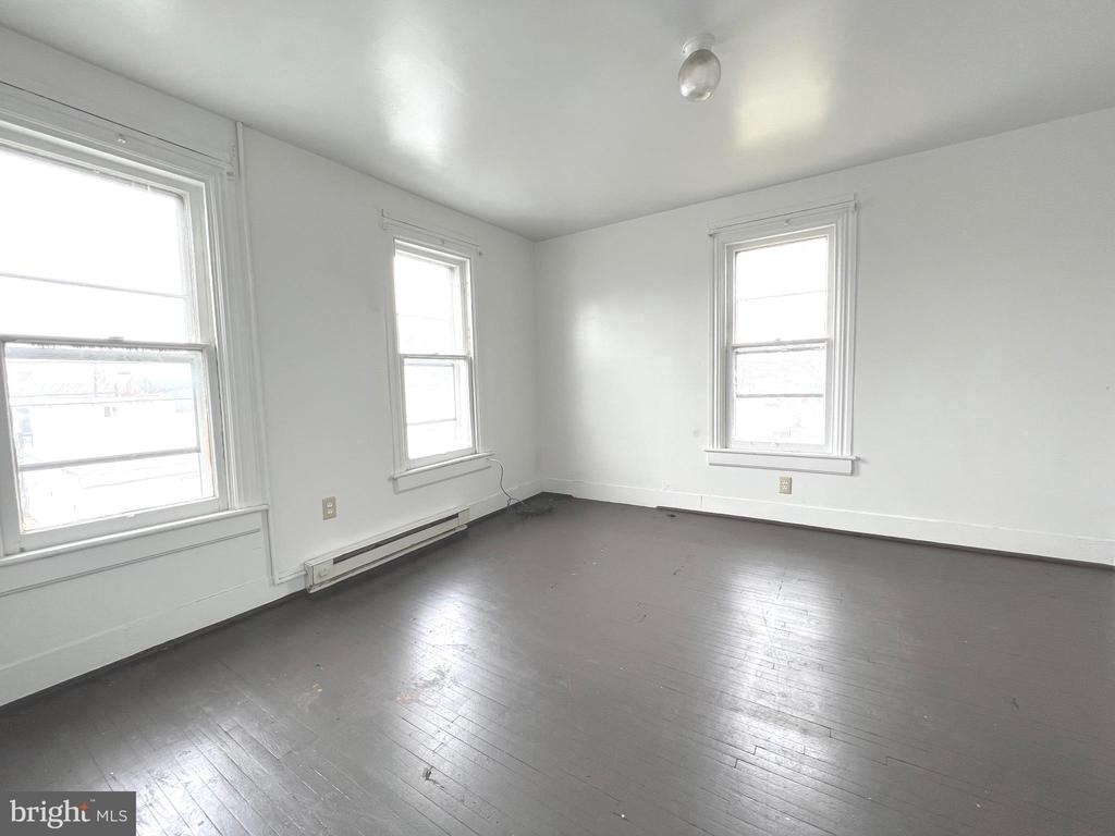 703 Second St - Photo 7