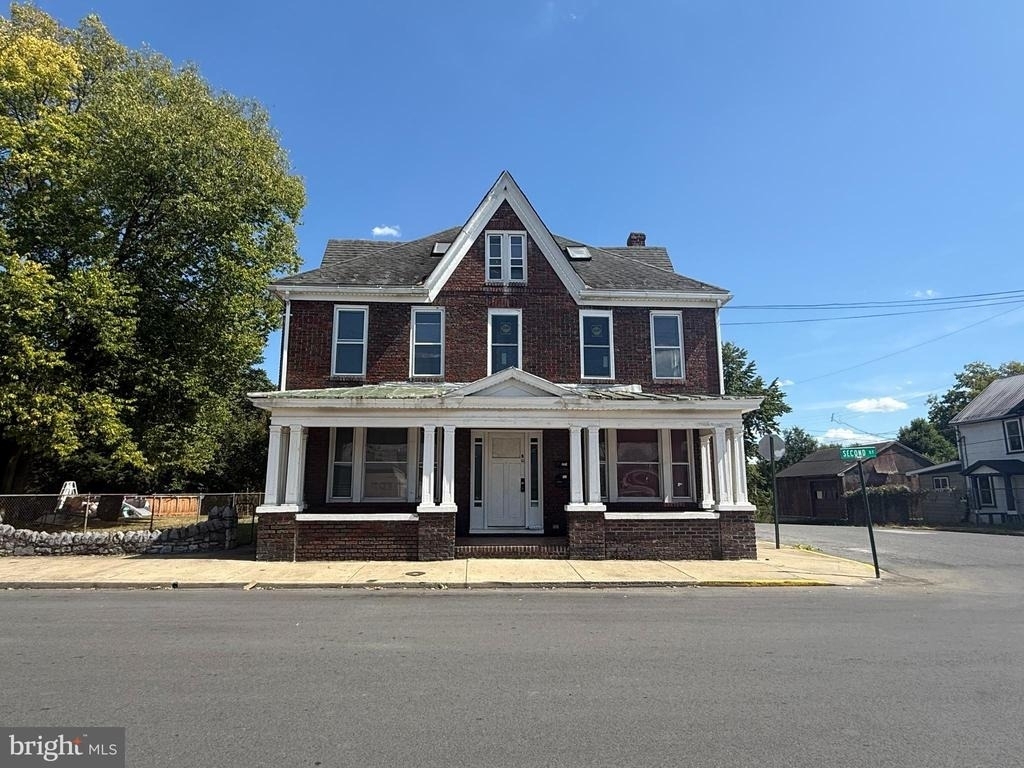 703 Second St - Photo 22