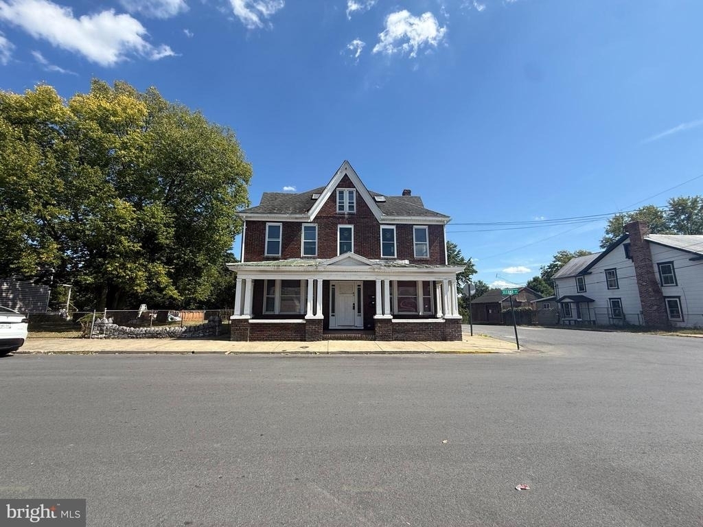 703 Second St - Photo 0