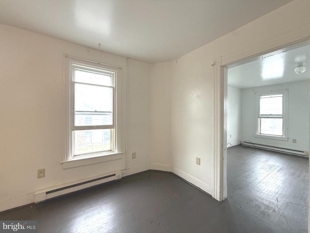 703 Second St - Photo 4