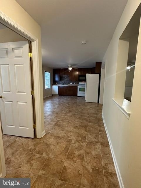 11021 Naples Court - Photo 4