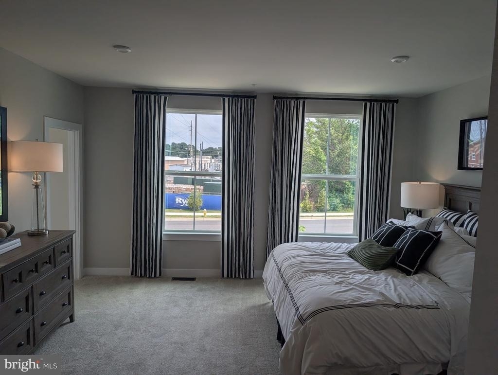 8048 Williamson Boulevard - Photo 18