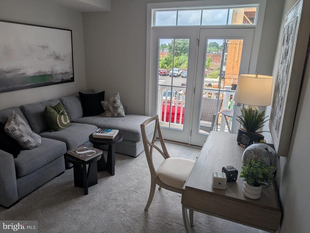 8048 Williamson Boulevard - Photo 11