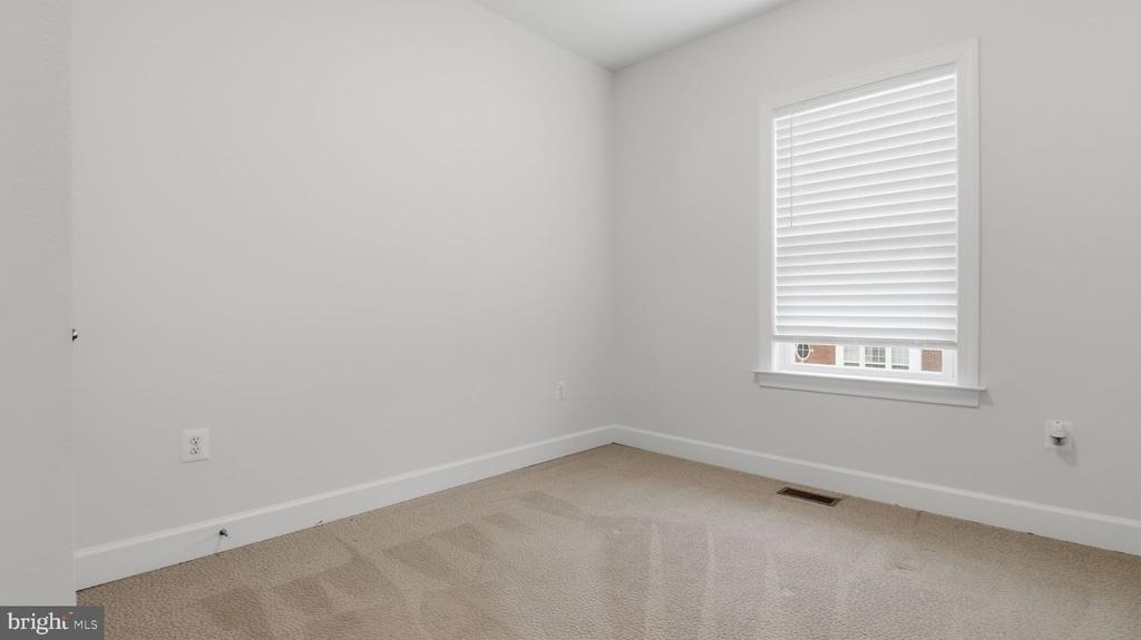 13806 Litespeed Way - Photo 11
