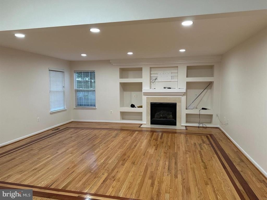 9201 Cynthia Street - Photo 4