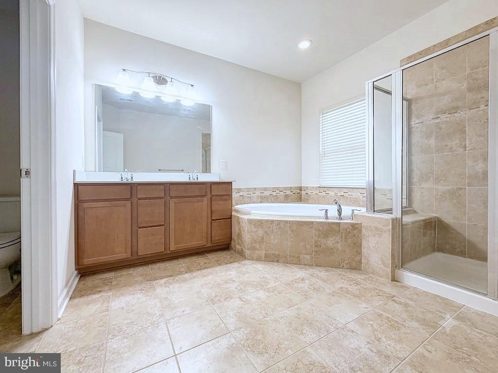 25707 Bishop Grove Terrace - Photo 11