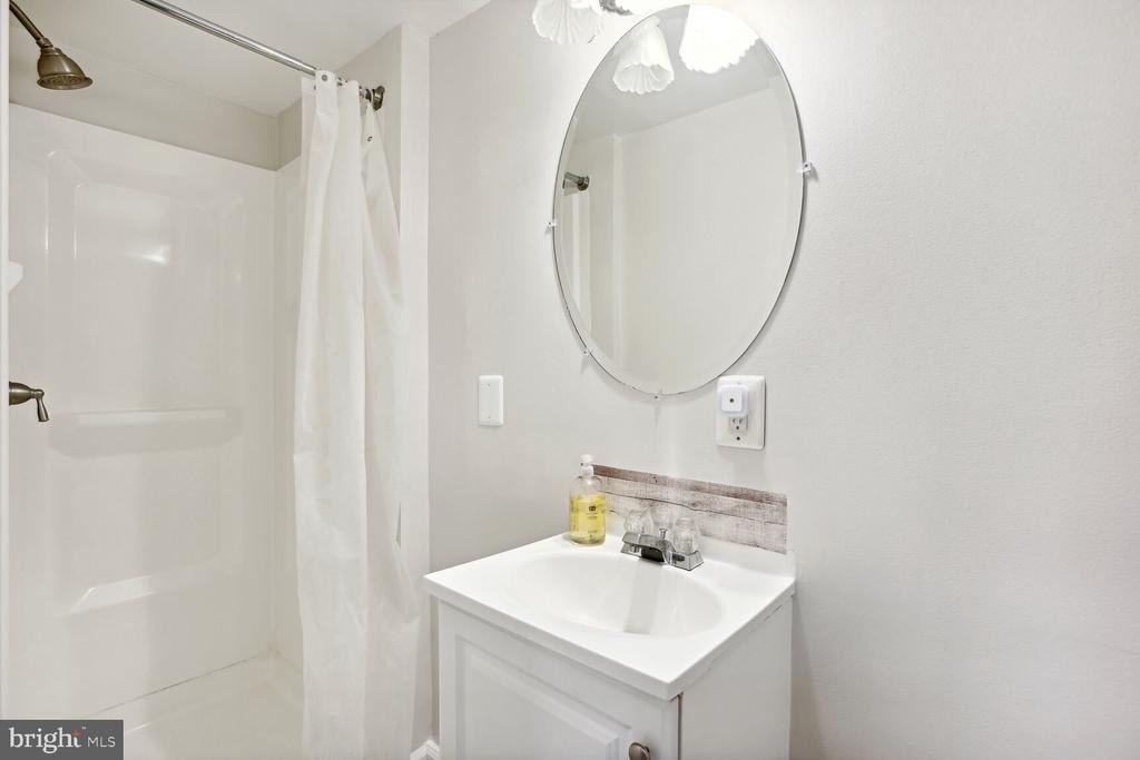 21717 Frame Square - Photo 23