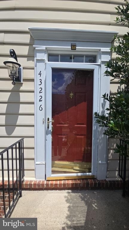 43226 Kelly Terrace - Photo 2