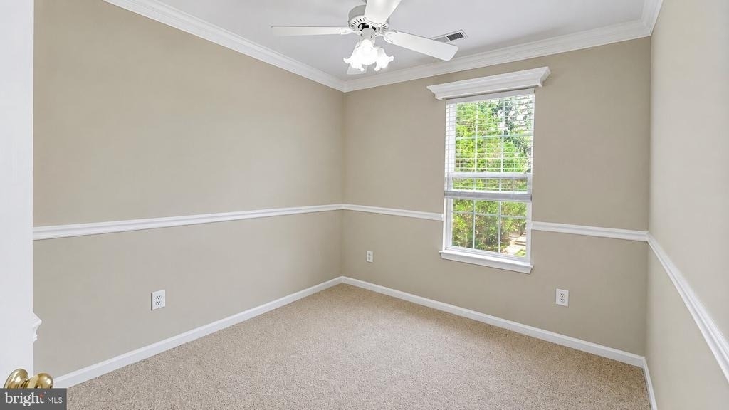 43226 Kelly Terrace - Photo 18