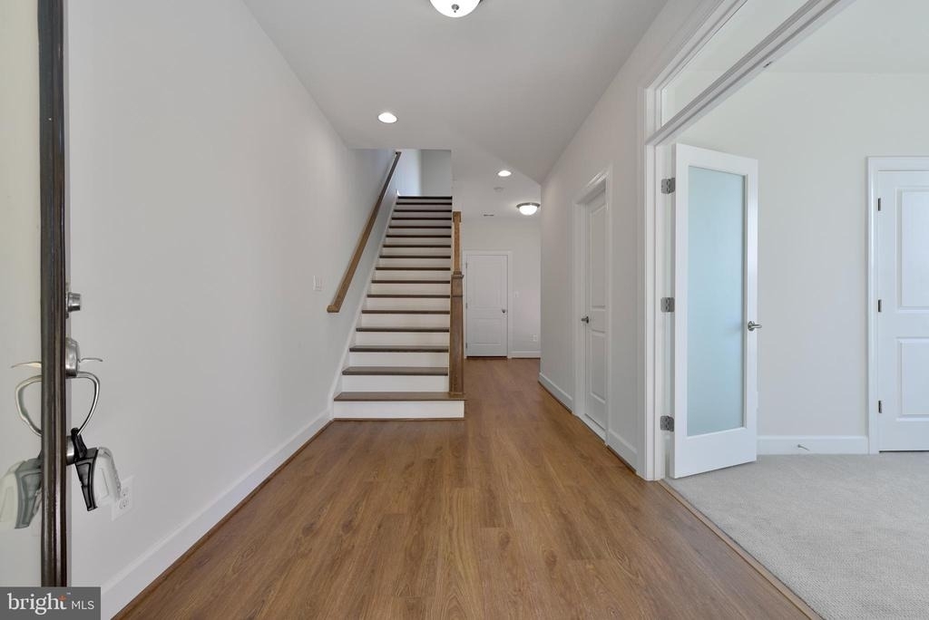 20686 Glenmont Terrace - Photo 22