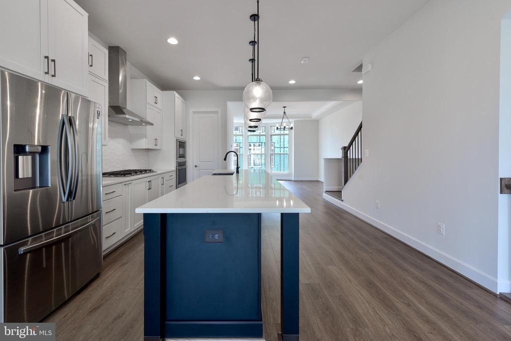 20686 Glenmont Terrace - Photo 4