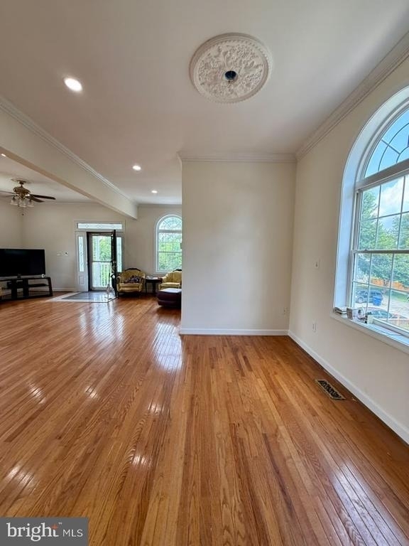 3001 Preston Avenue - Photo 6