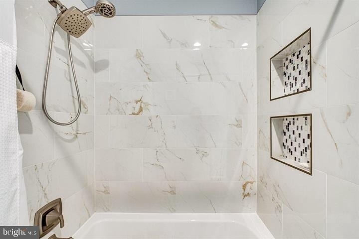 1600 Spring Gate Drive - Photo 18