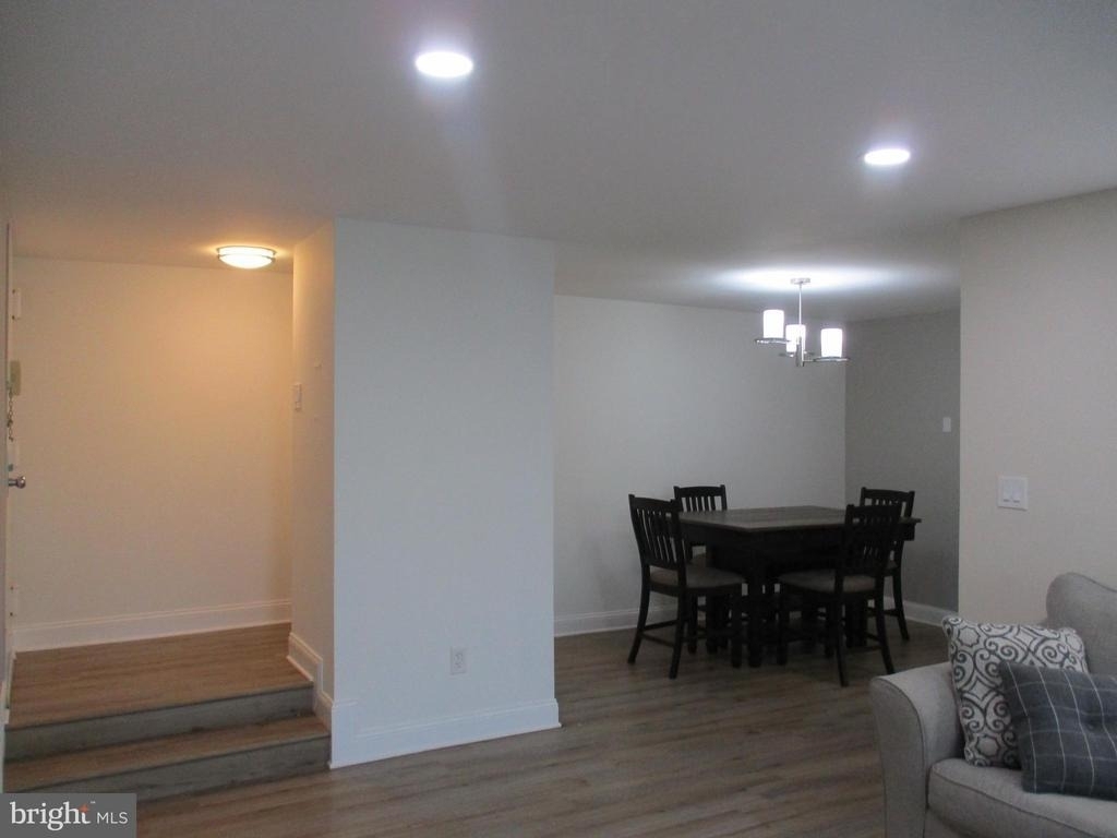 11252 Chestnut Grove Square - Photo 9