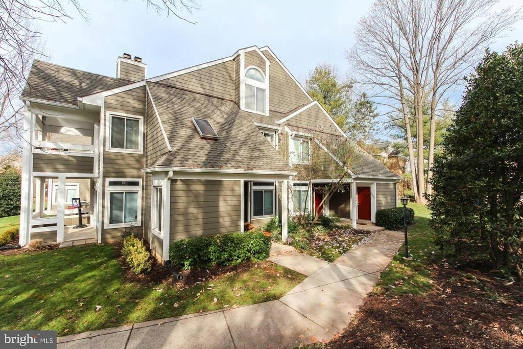 12208 Fort Buffalo Circle - Photo 0