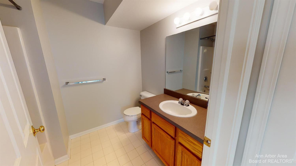 2785 S Knightsbridge Circle - Photo 11
