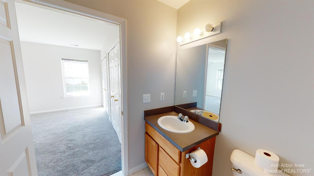 2785 S Knightsbridge Circle - Photo 17