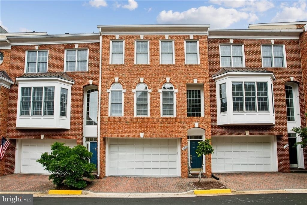 1309 Mclean Crest Court - Photo 0