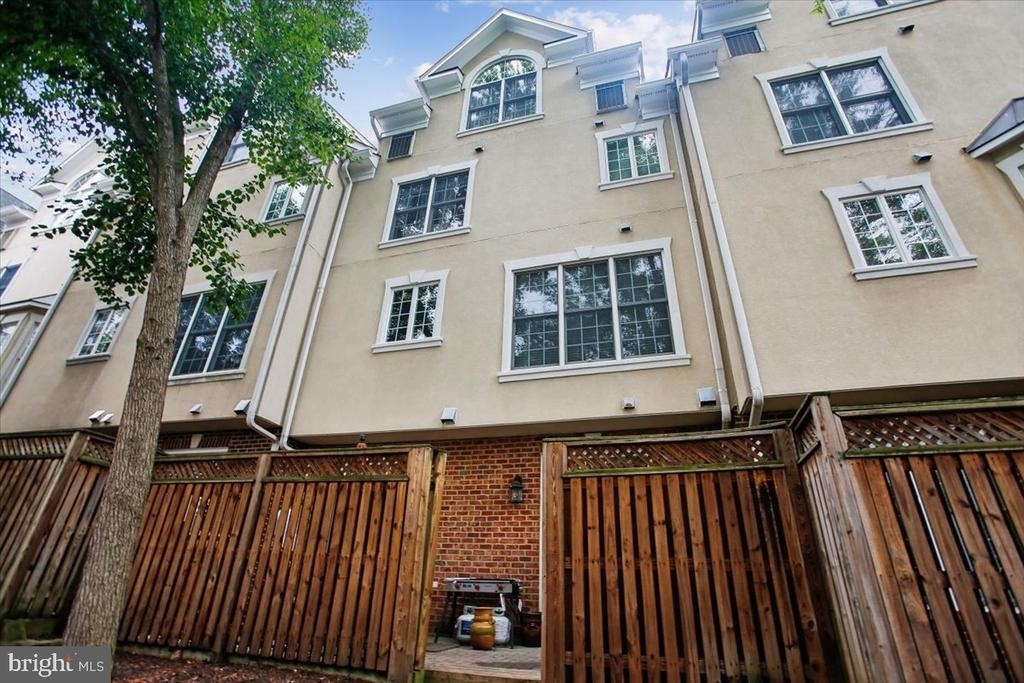 1309 Mclean Crest Court - Photo 46