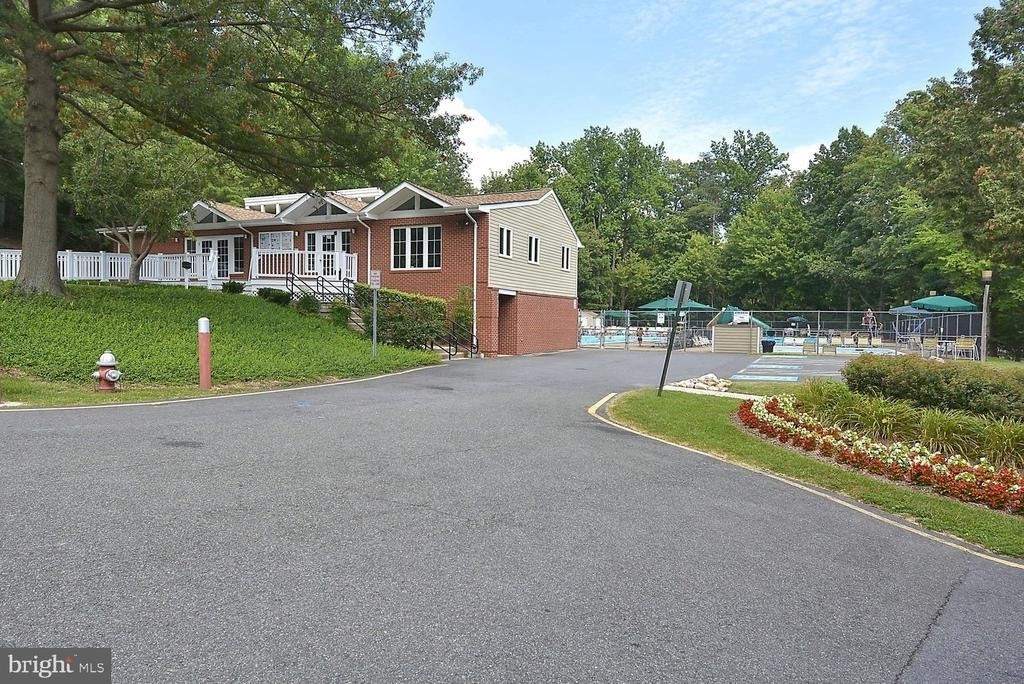 8179 Willowdale Court - Photo 27
