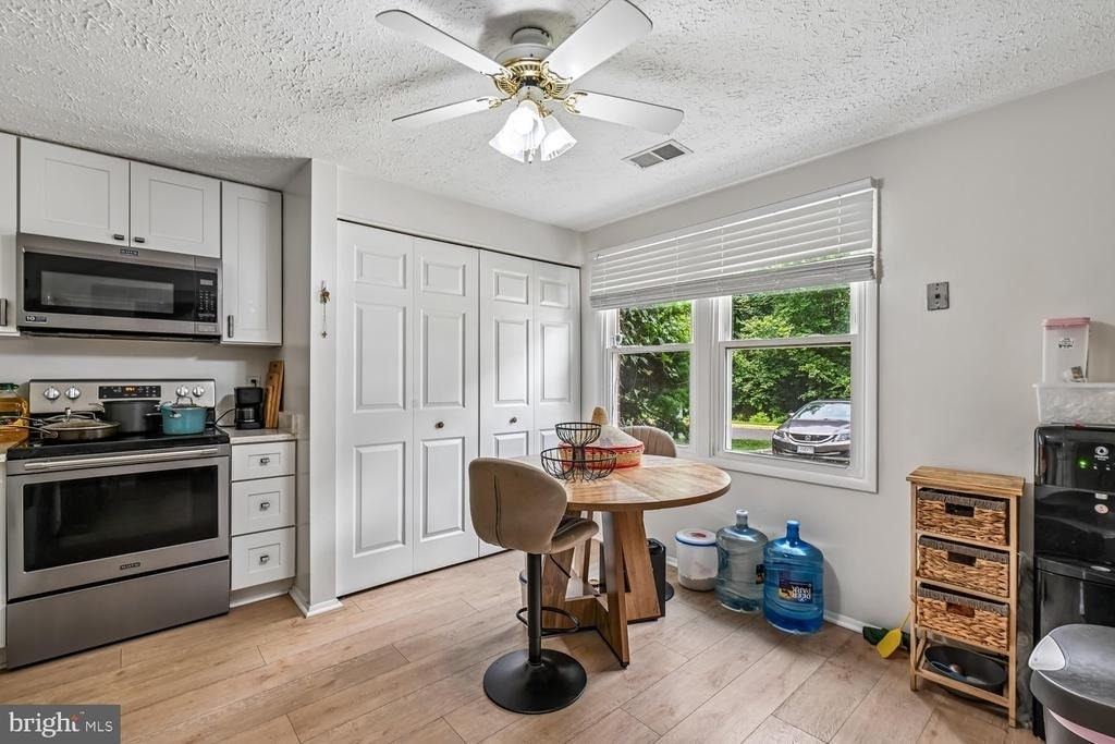 8179 Willowdale Court - Photo 3
