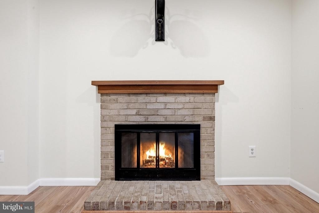 8811 Burbank Road - Photo 38