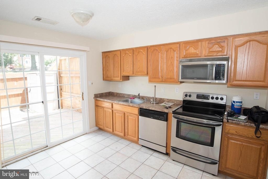 6128 Hoskins Hollow Circle - Photo 12