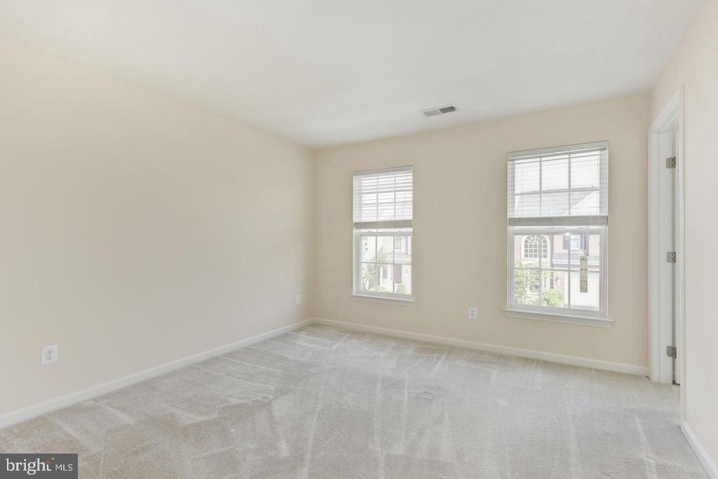 3795 Louise Avenue - Photo 15