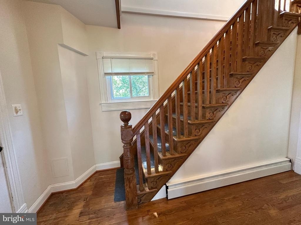 6501 Glenbard Court - Photo 10