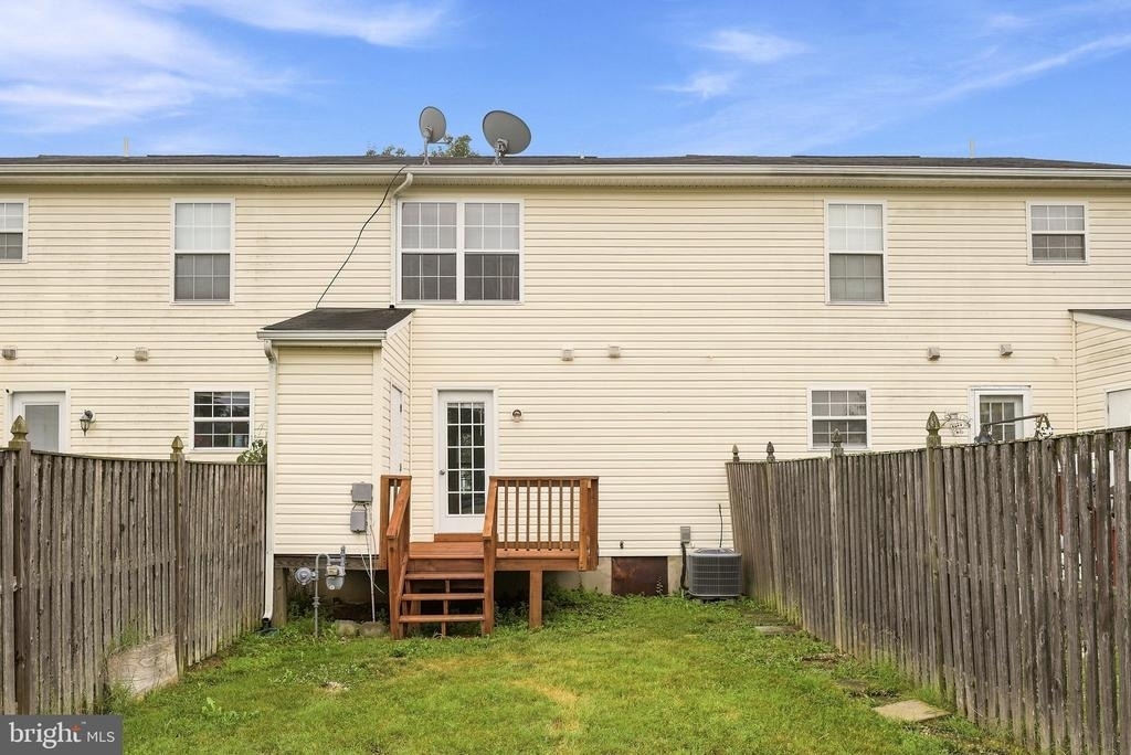 219 Surrey Club Lane - Photo 23