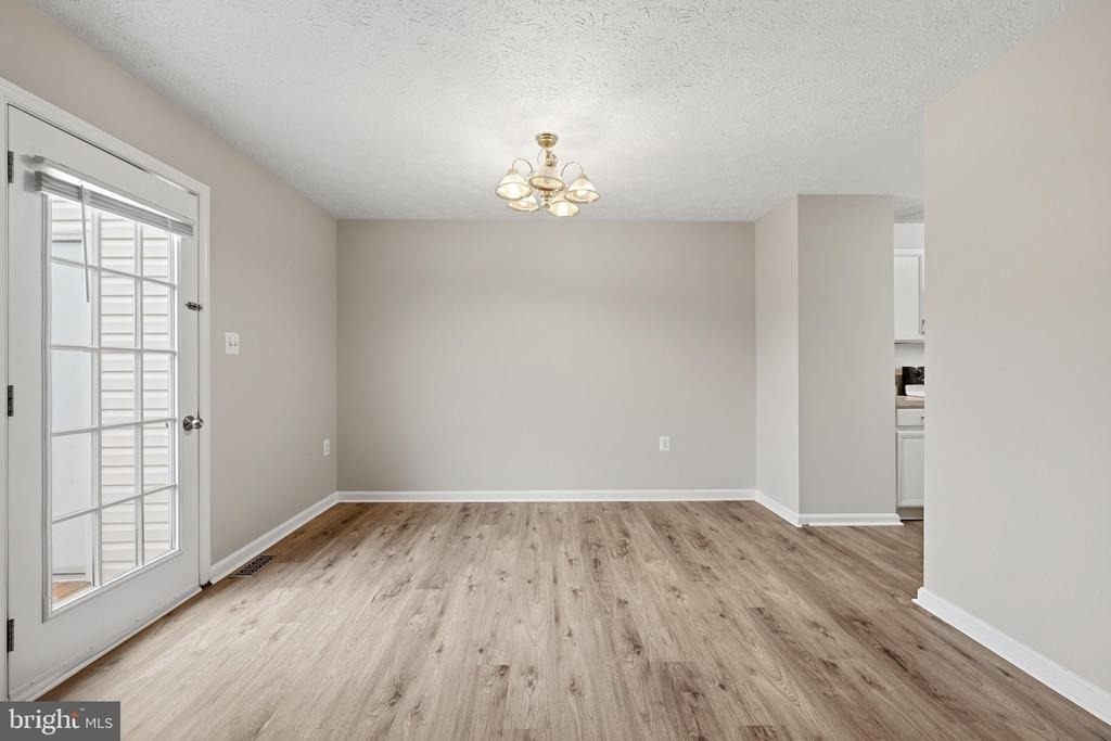 219 Surrey Club Lane - Photo 11