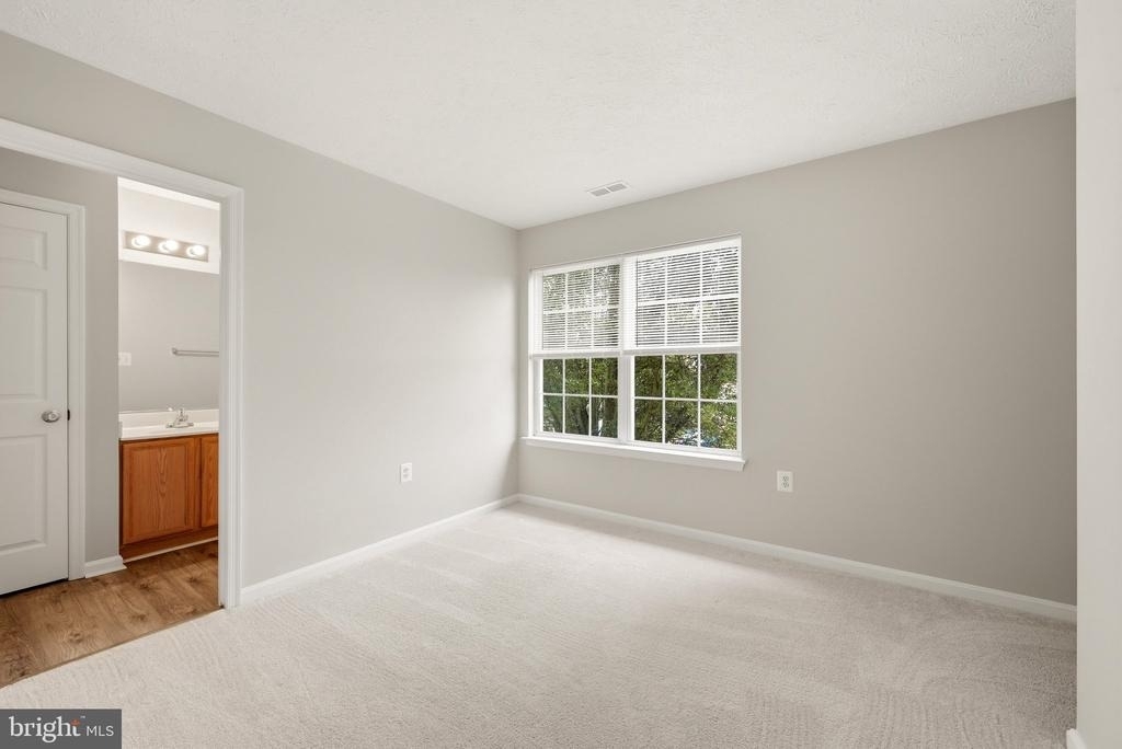 219 Surrey Club Lane - Photo 19
