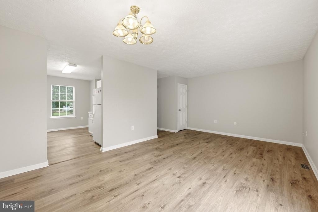 219 Surrey Club Lane - Photo 12