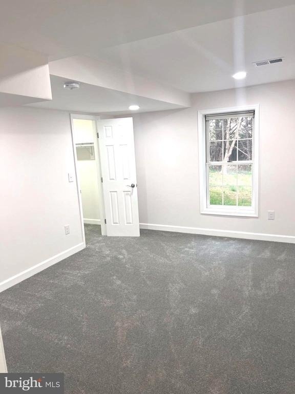 10504 Trowbridge Court - Photo 11