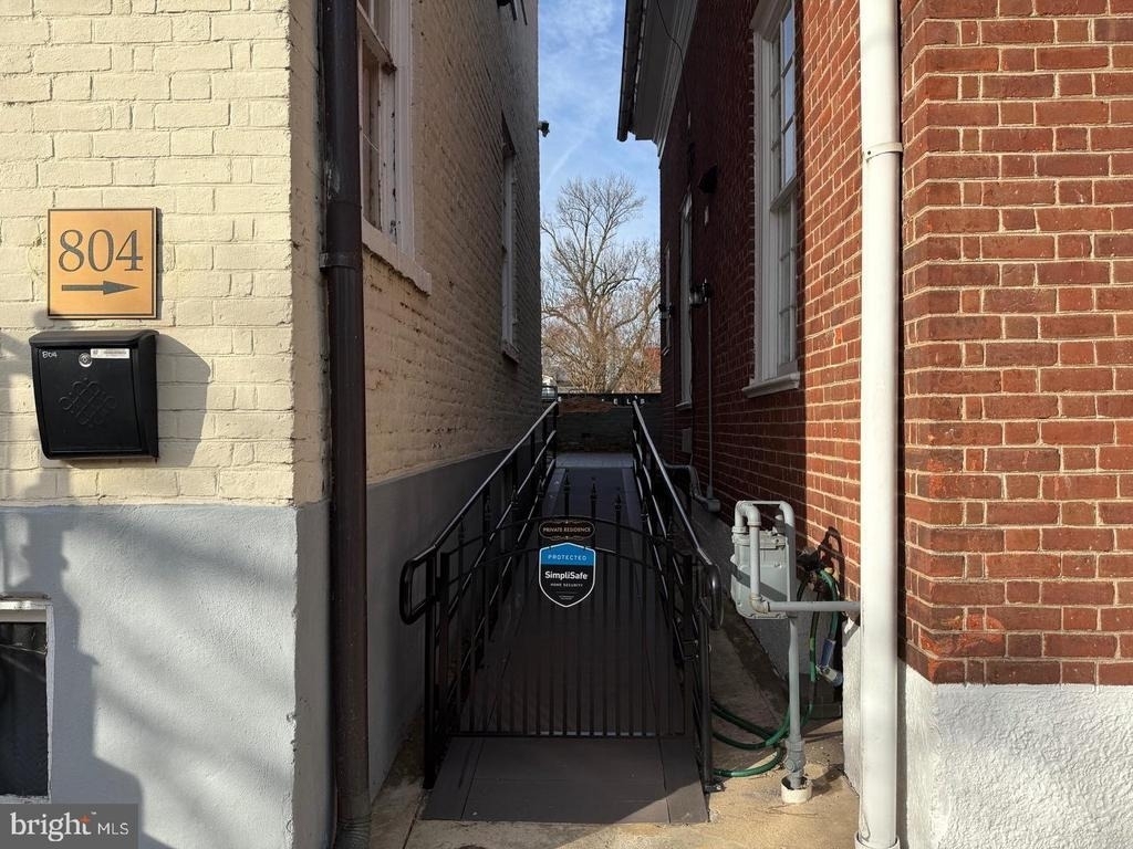 804 Princess Anne Street - Photo 1